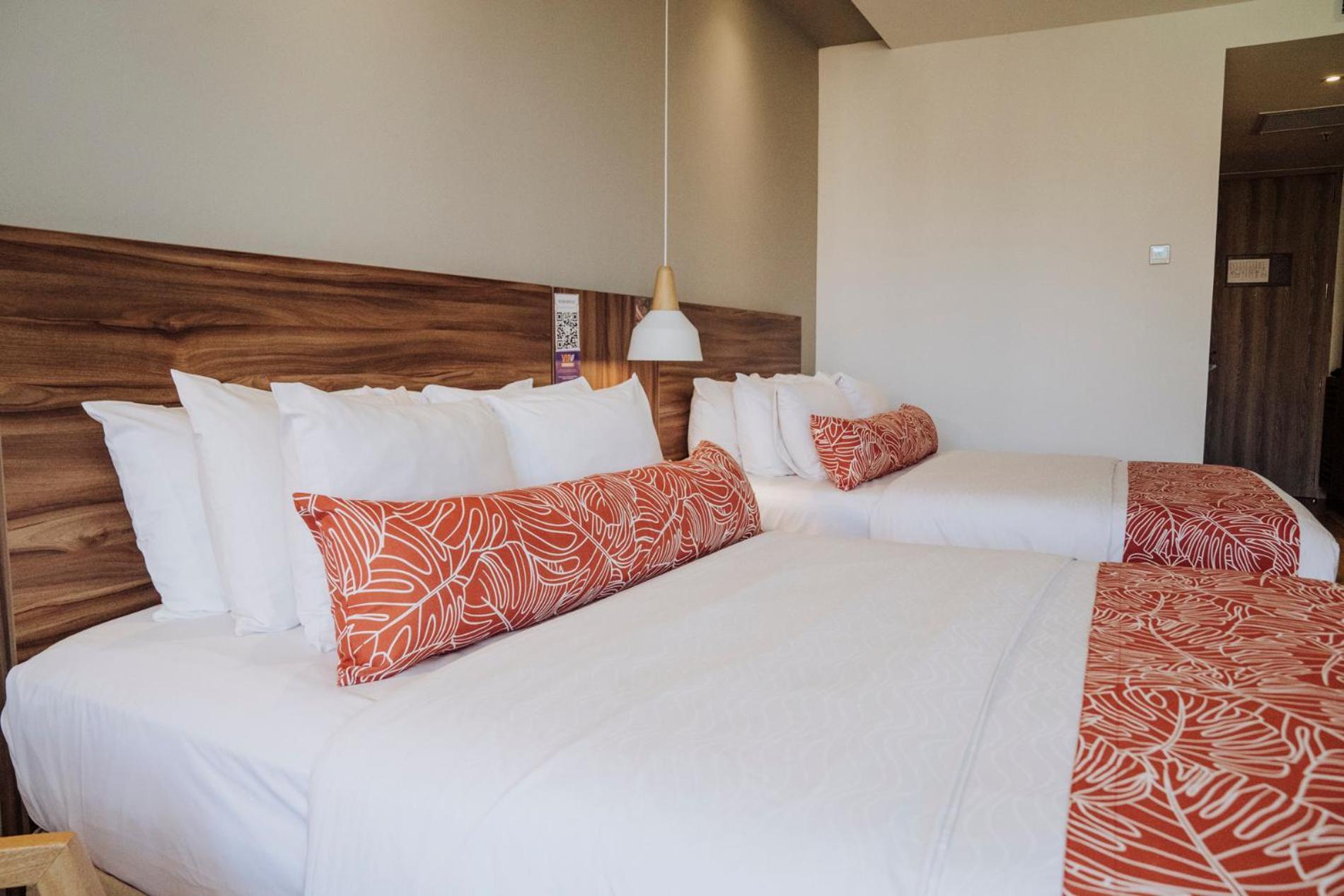 Novotel Medellin El Tesoro Exterior photo A room at the hotel